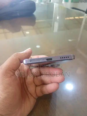 Vivo V40 Completely Fresh (Used)