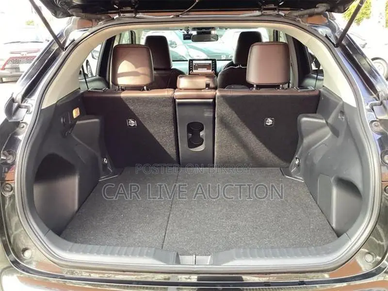 Toyota Yaris Cross Hybrid Z pre order 2021