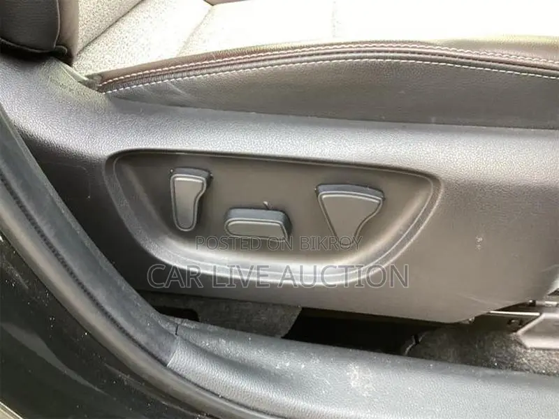 Toyota Yaris Cross Hybrid Z pre order 2021