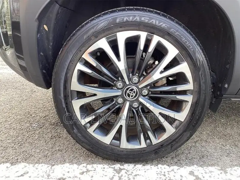 Toyota Yaris Cross Hybrid Z pre order 2021
