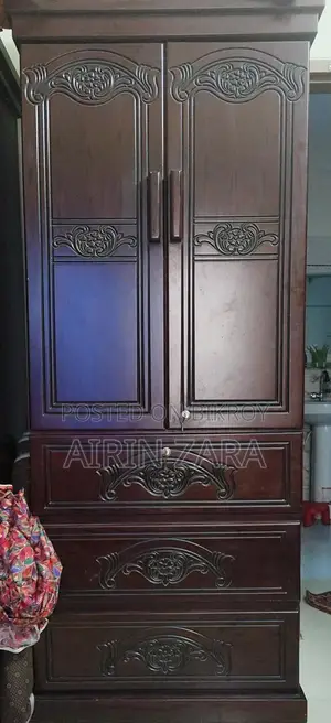 Almirah for Sale