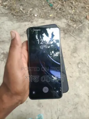 Realme 8 4 128 (Used)