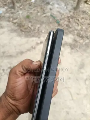 Realme 8 4 128 (Used)