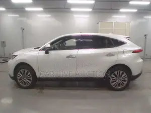 Toyota Harrier hybrid 2021