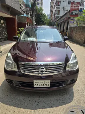 Nissan Bluebird Selfie 2006