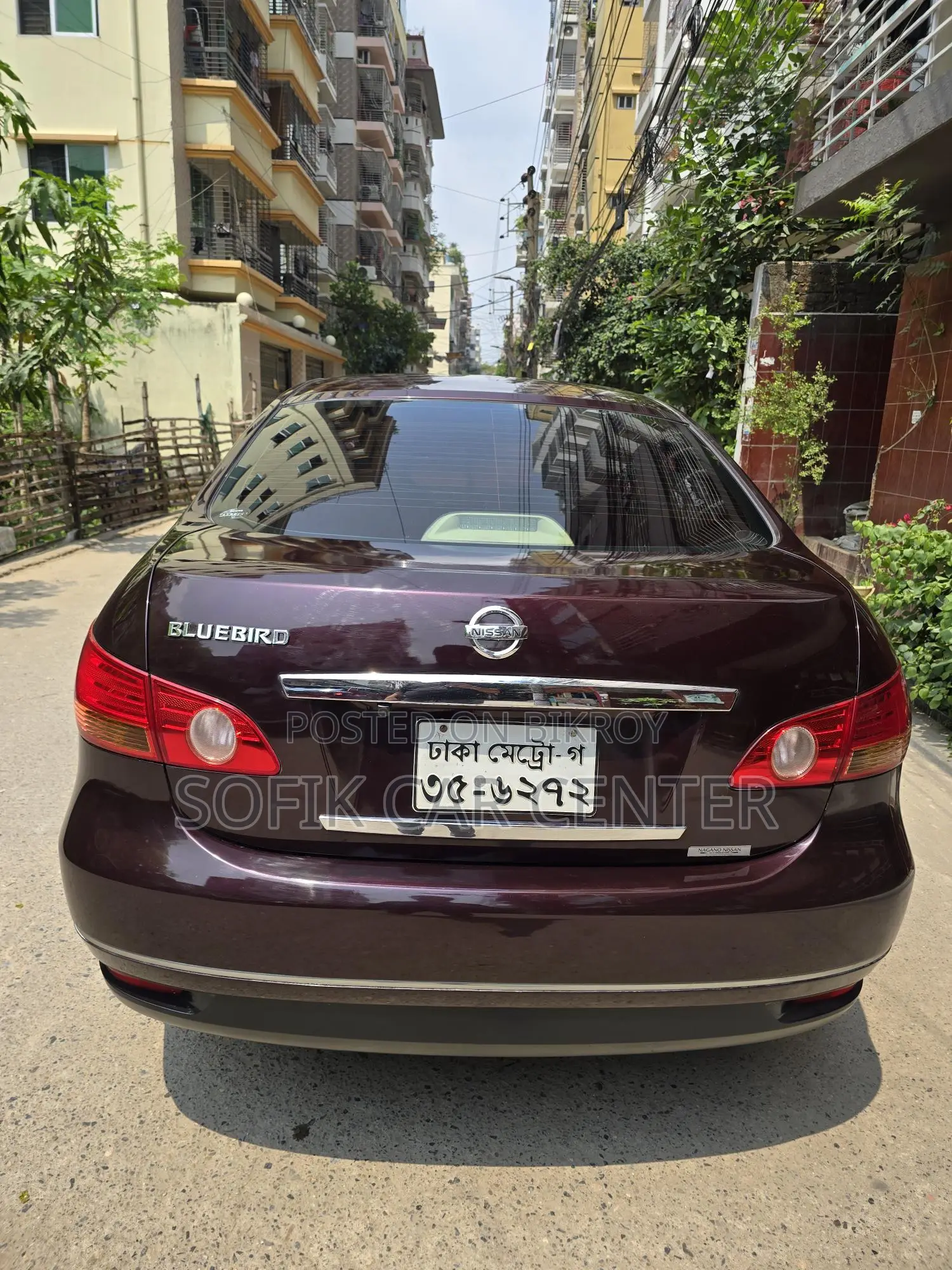 Nissan Bluebird Selfie 2006