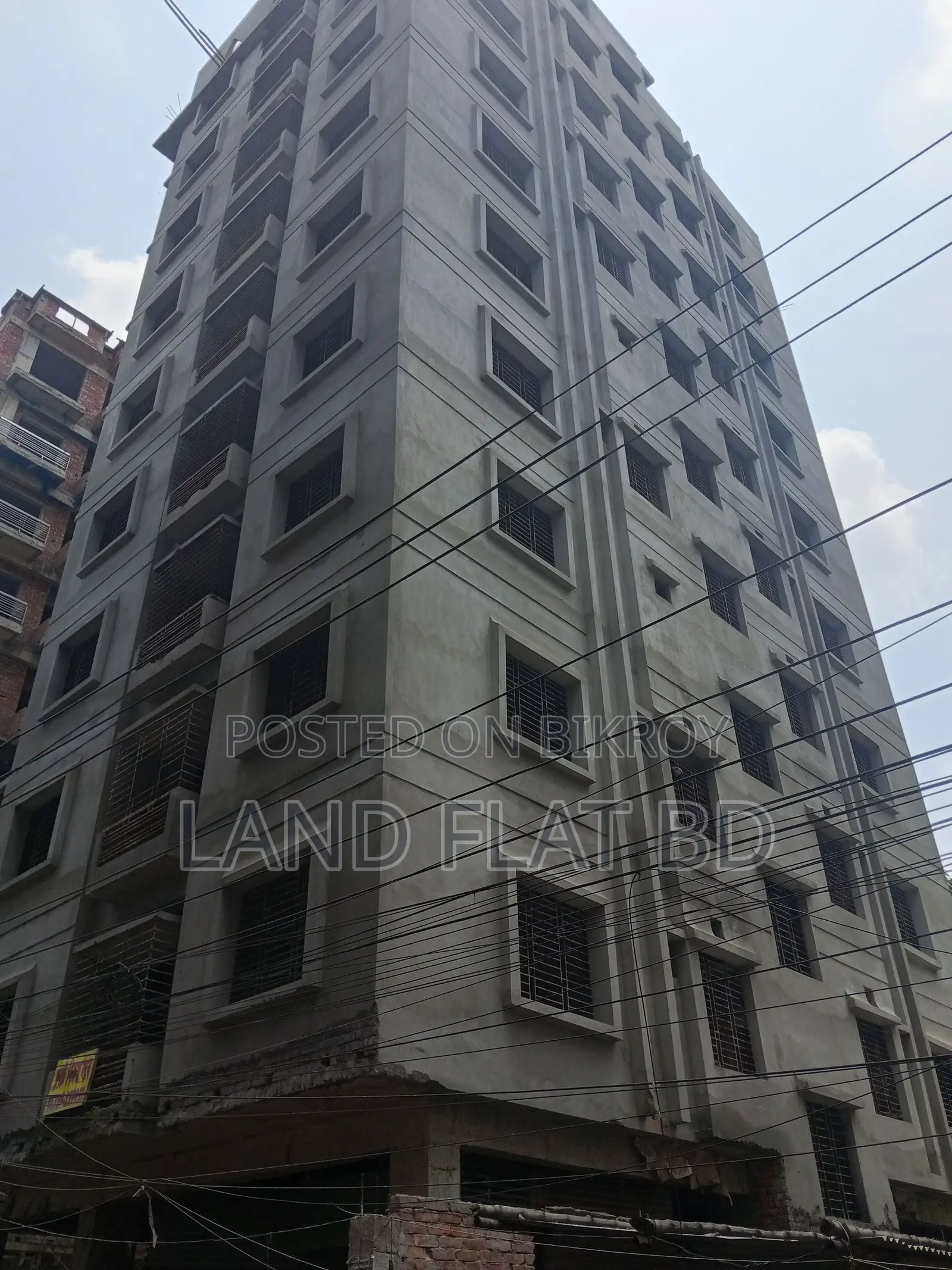 North-East Corner Plot @ Chondrima Housing, 1050 Sq Ft Flat for Sale