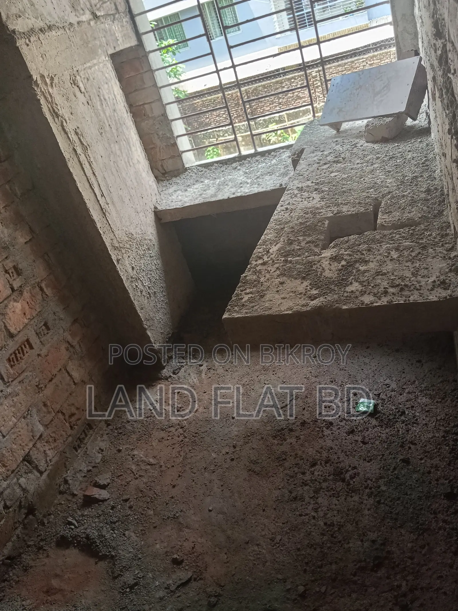 North-East Corner Plot @ Chondrima Housing, 1050 Sq Ft Flat for Sale