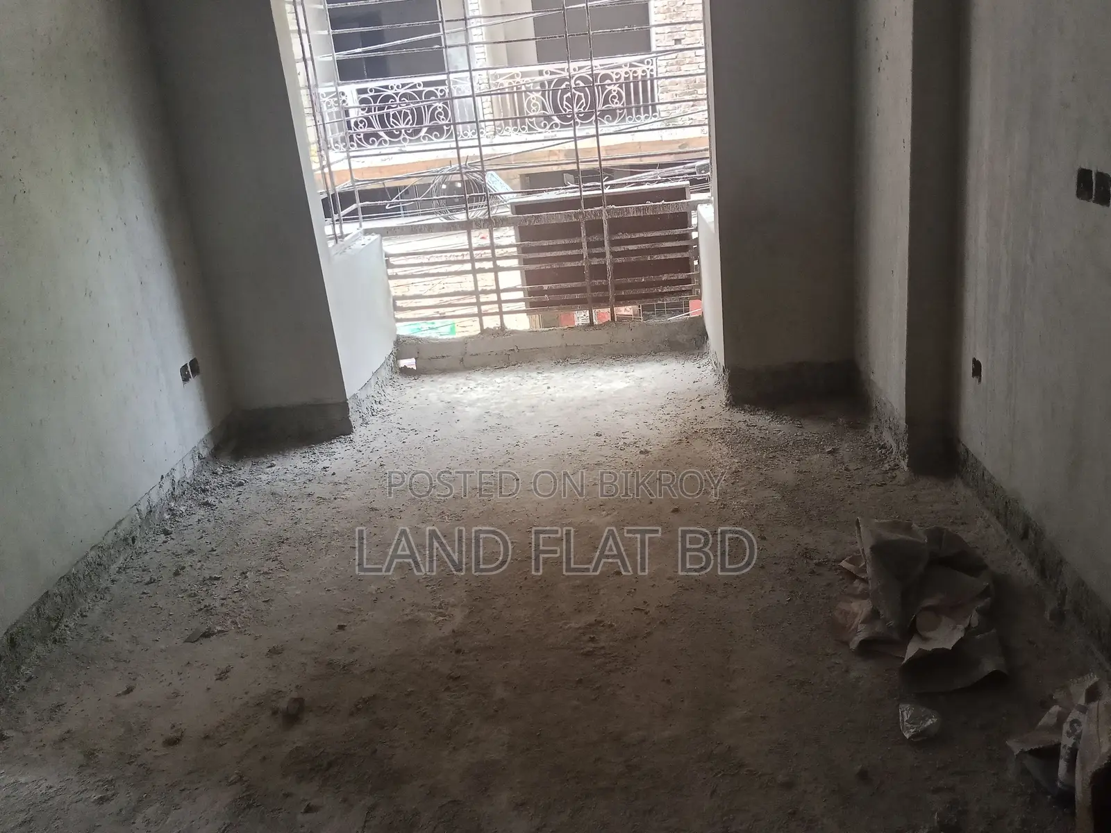 North-East Corner Plot @ Chondrima Housing, 1050 Sq Ft Flat for Sale