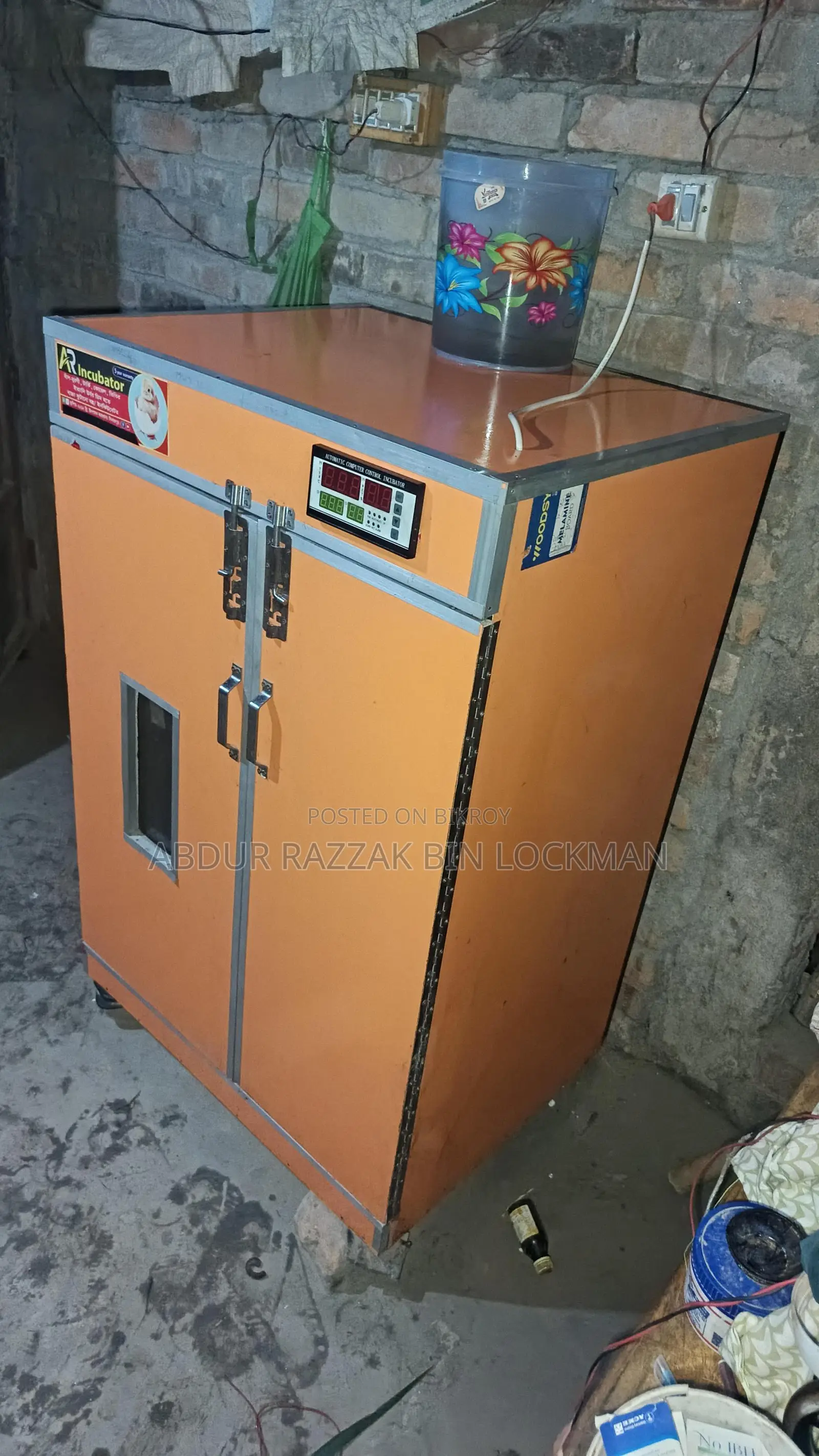 600-Egg Incubator Machine for Sale