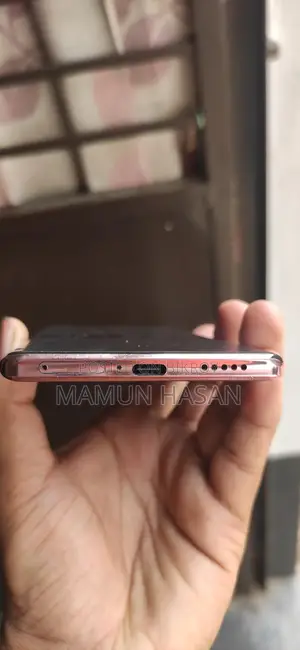 Vivo V29 5G 8/128 (Used)
