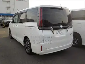 Toyota Esquire GI Premium Package 2021