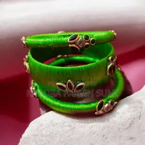 Kundan Bangles