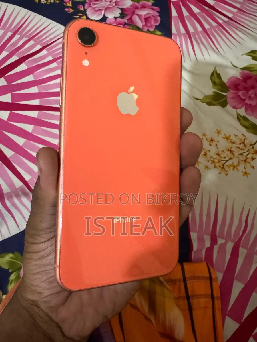 Apple iPhone XR (Used)