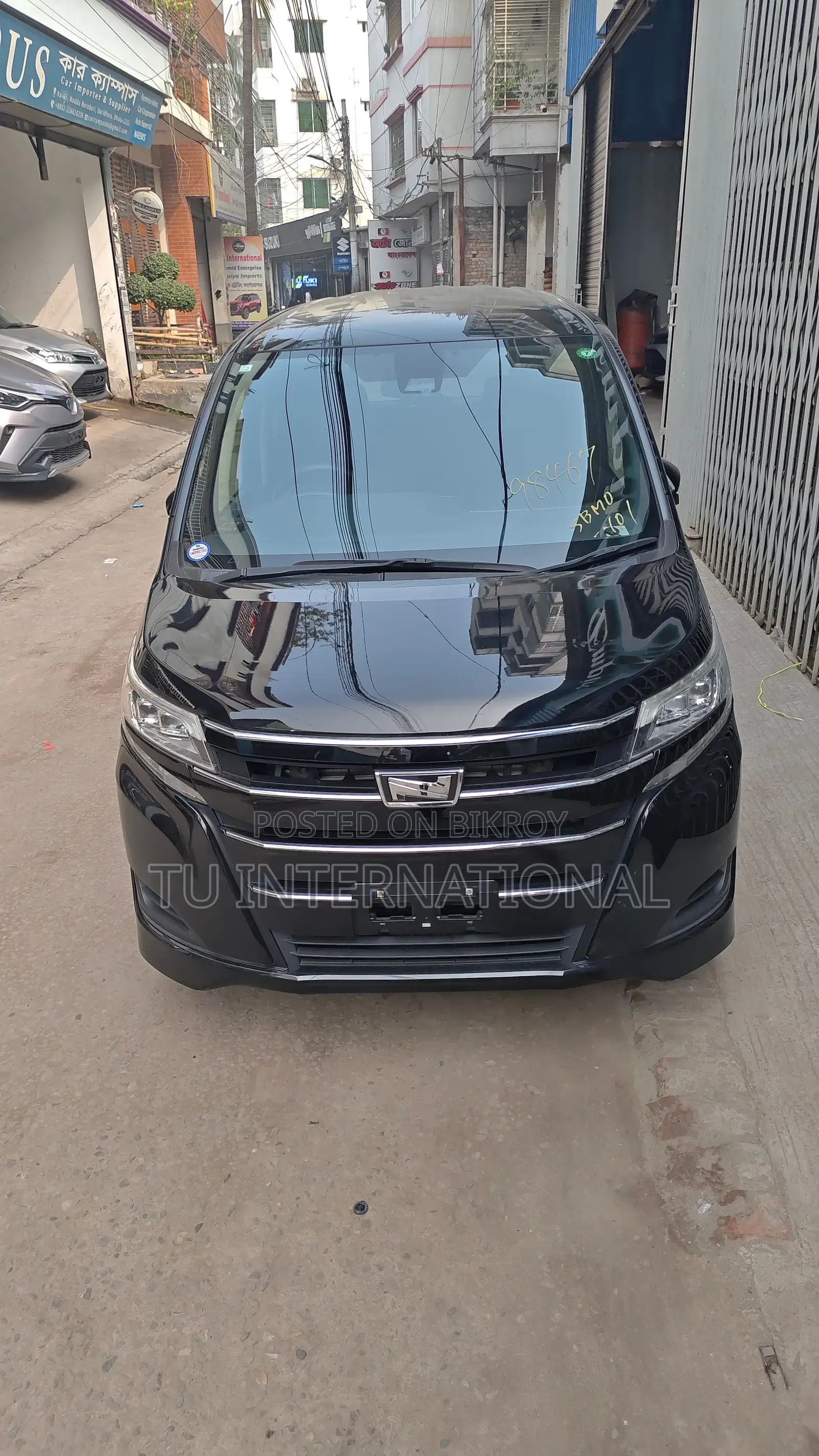 Toyota Noah Non-Hybrid Push Start 2021