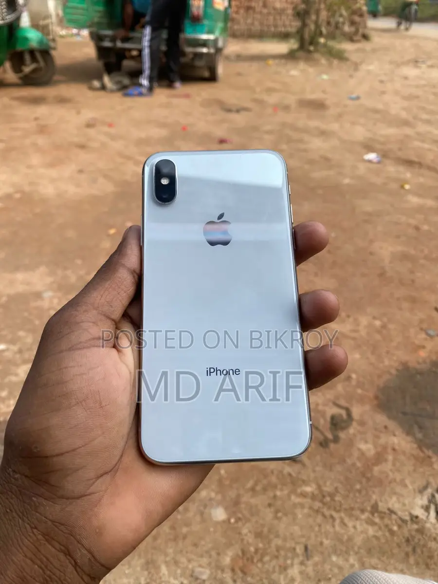 Apple iPhone X (Used)