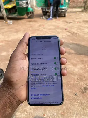 Apple iPhone X (Used)