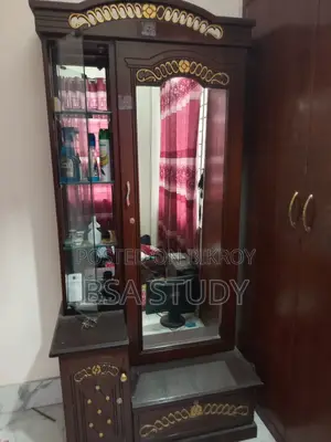 ড্রেসিং টেবিল Almost New For Urgent Sell