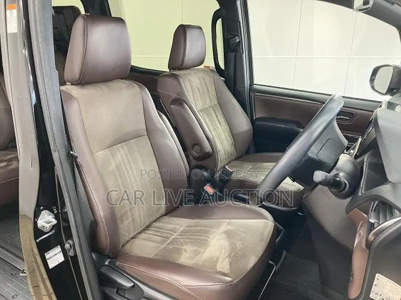 Toyota Esquire Hybrid GI 2021