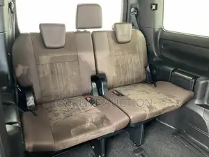 Toyota Esquire Hybrid GI 2021