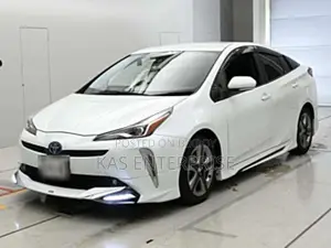 Toyota Prius 2021 Pearl