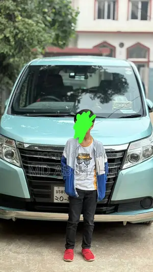 Toyota Noah 2017