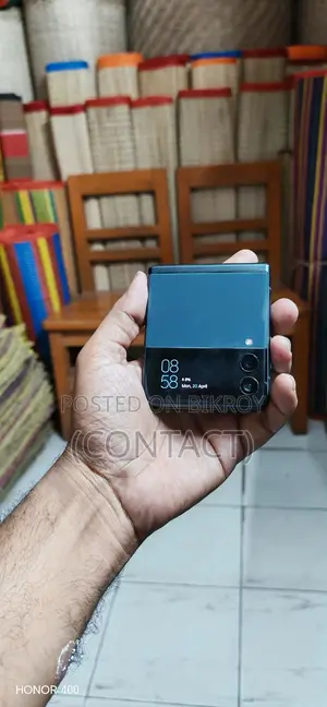 Samsung Galaxy Z Flip3 (8/128) (Used)