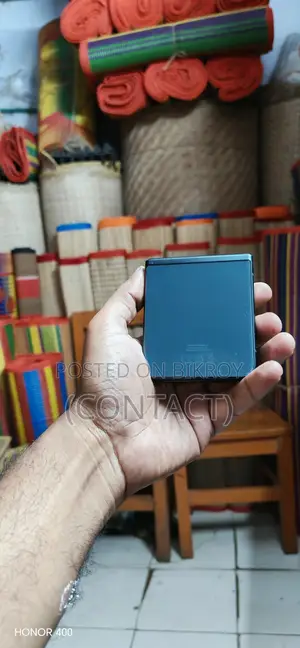 Samsung Galaxy Z Flip3 (8/128) (Used)