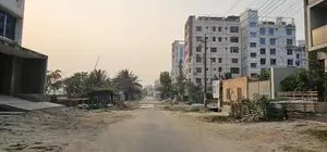 বিক্রি হবে প্লট উত্তরা ঢাকা উত্তর মুখী পাশে লেক