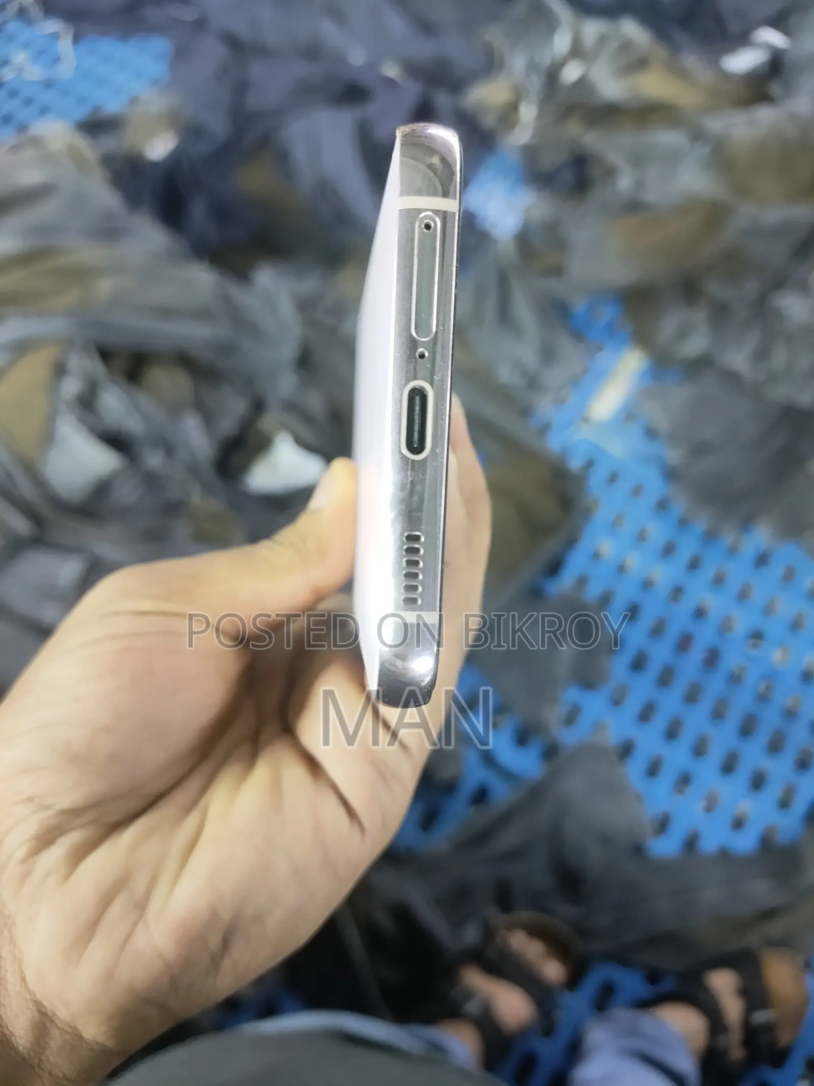 Samsung Galaxy S22 Plus . (Used)