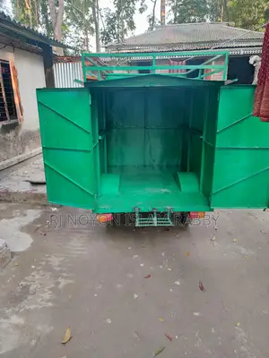 মাল বাহি অটো