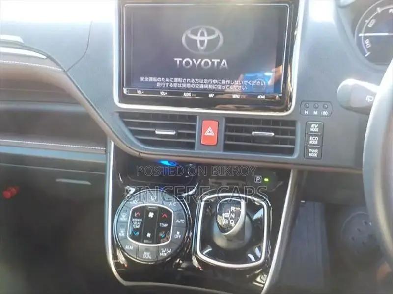 Toyota Esquire GI HYB 4.5 POINT 2021