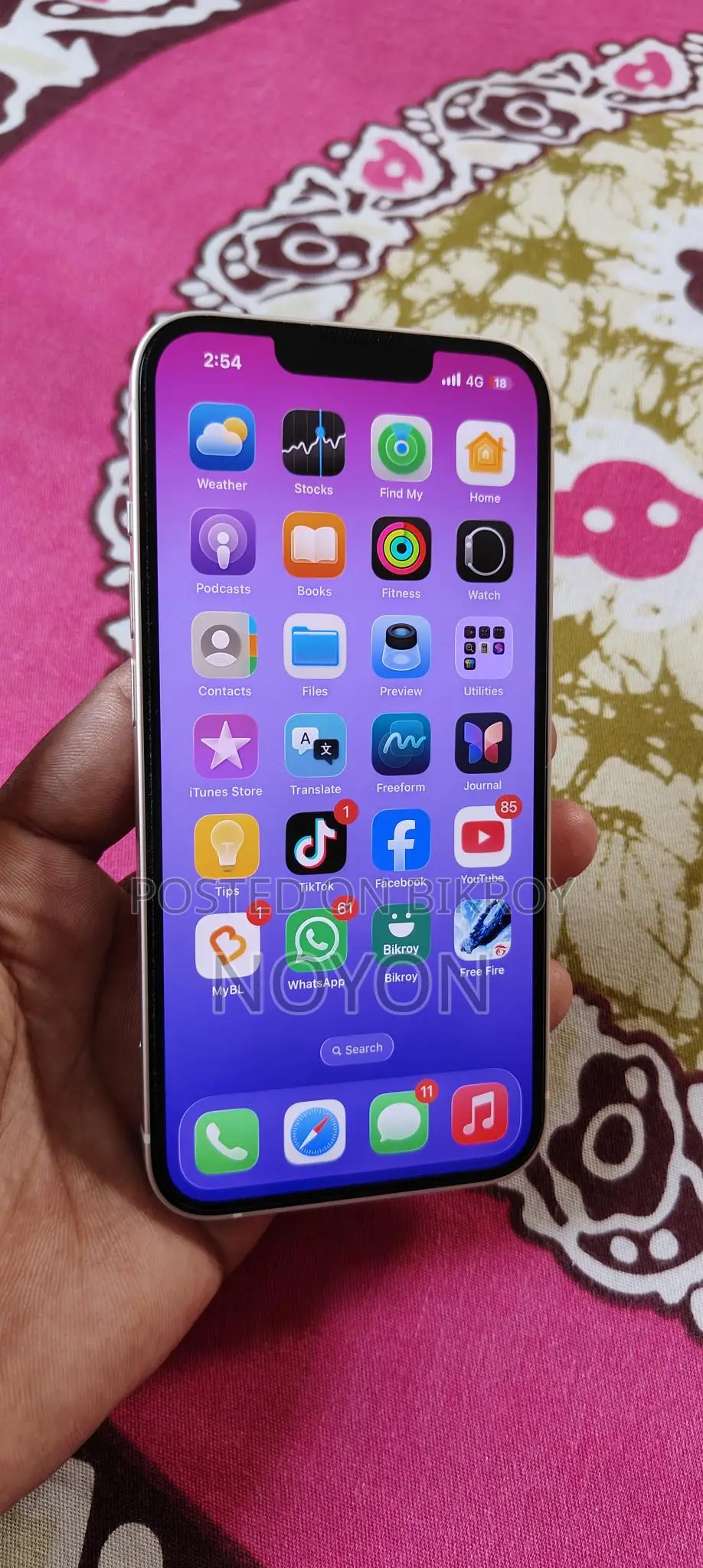 Apple iPhone 13 (Used)