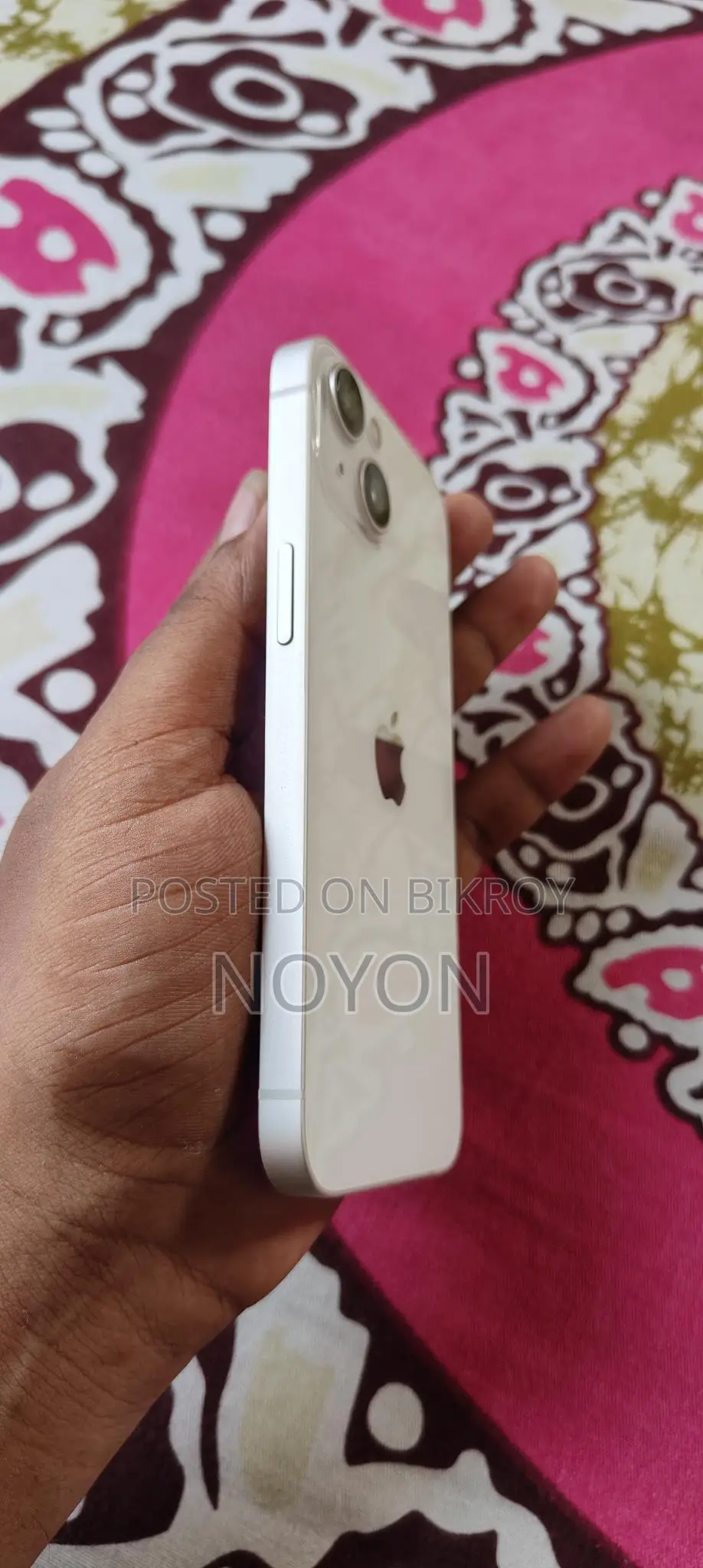 Apple iPhone 13 (Used)