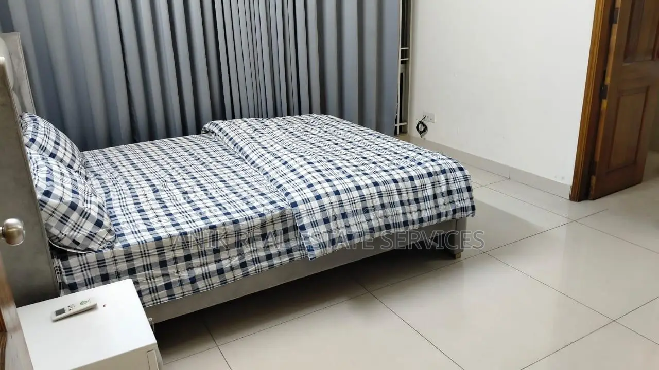 Wonderful Full Farnised Flat Rent At Gulshan 2
