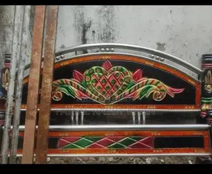 Bed made of SS iron and wood, 6/6 feet