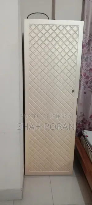 Board Almirah 1 Part