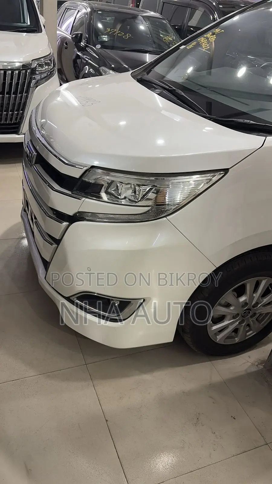 Toyota Noah 2 DOOR POWER 2021