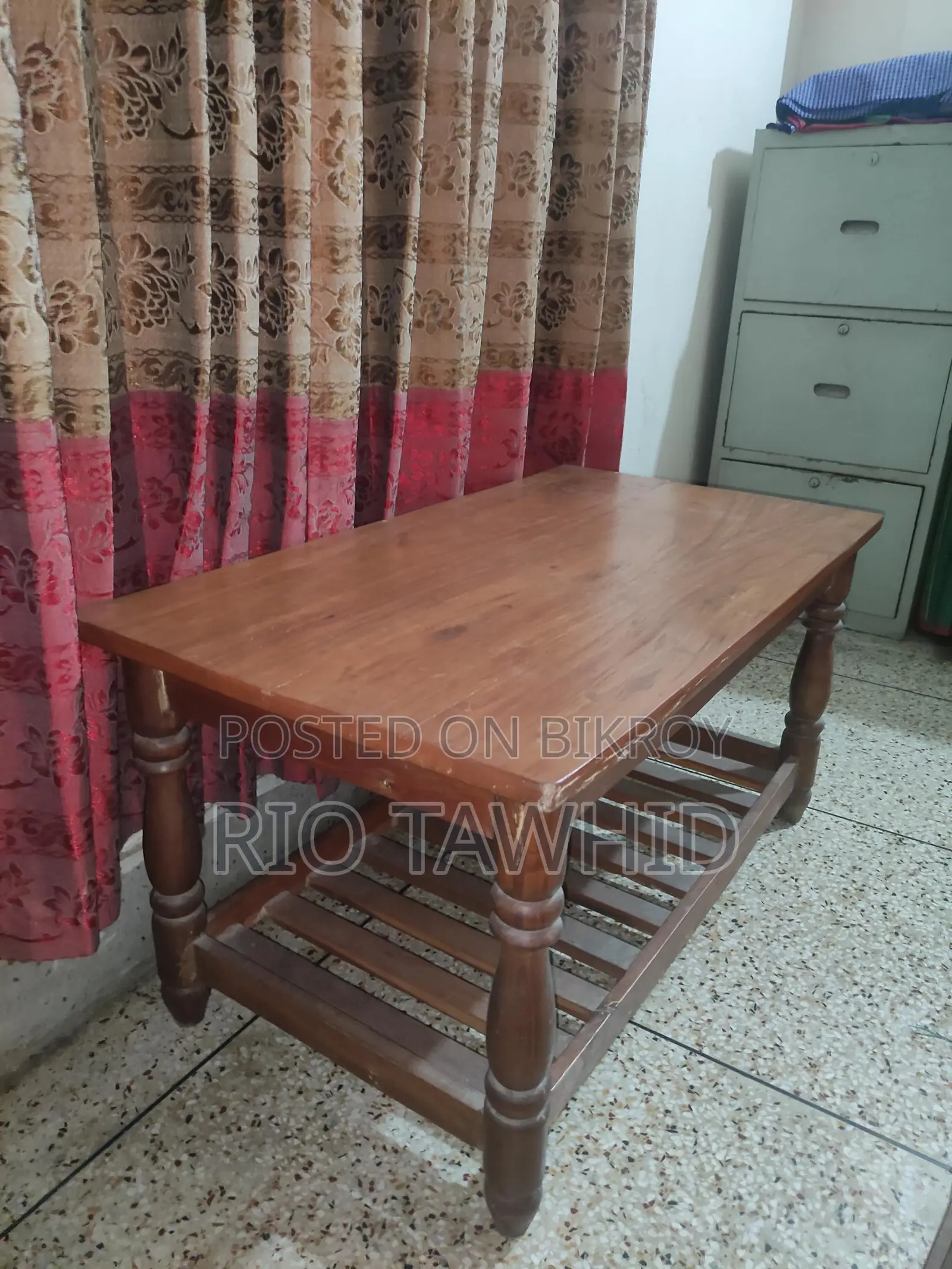 টি টেবিল Tea Table
