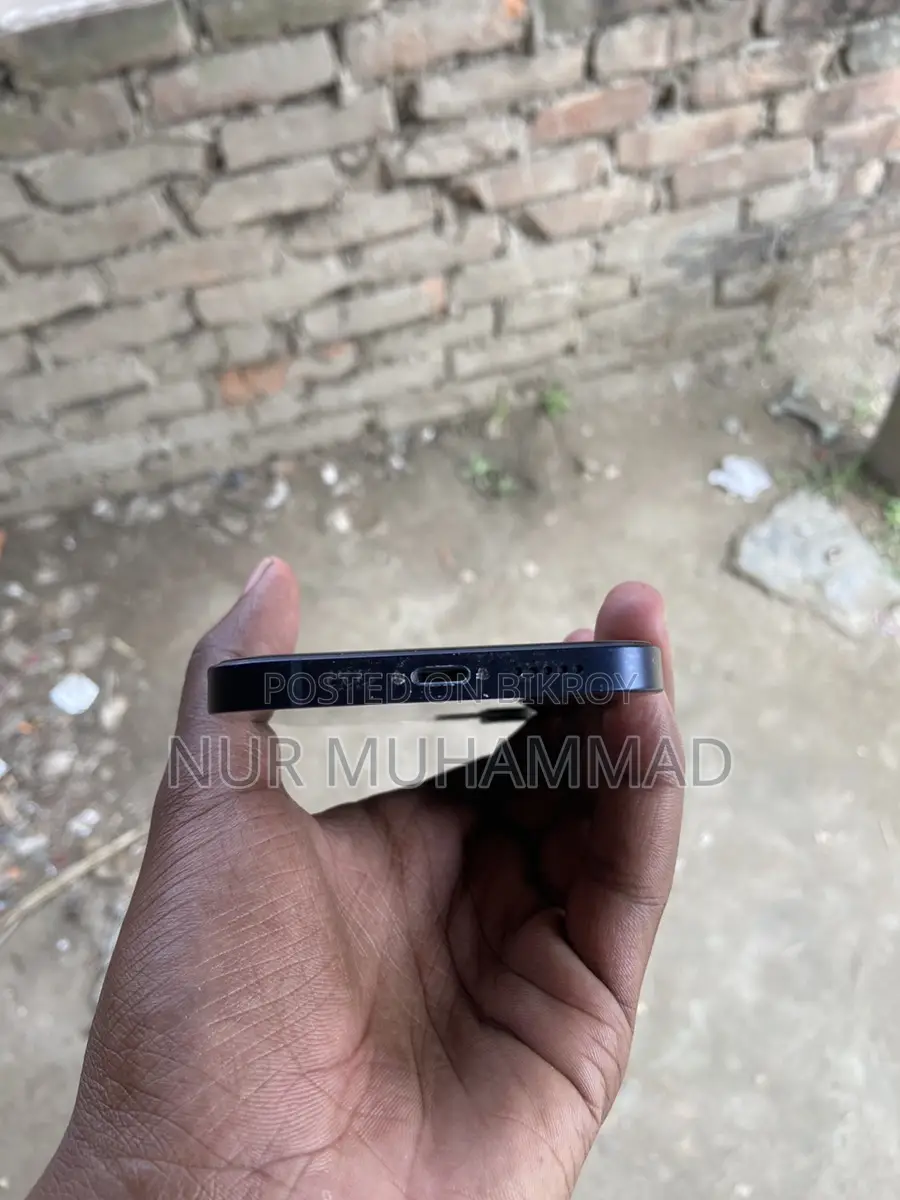 Apple iPhone 12 4-64 (Used)