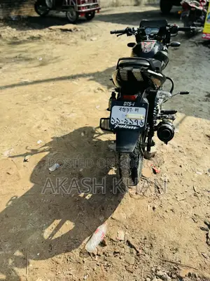 Bajaj Pulsar 150 2017