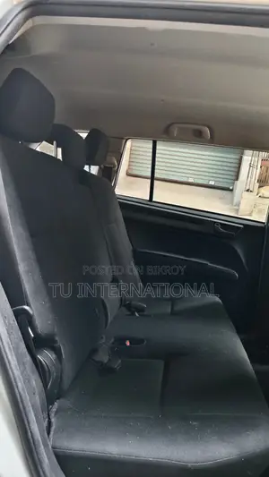Toyota Fielder non hybrid pkg 2020