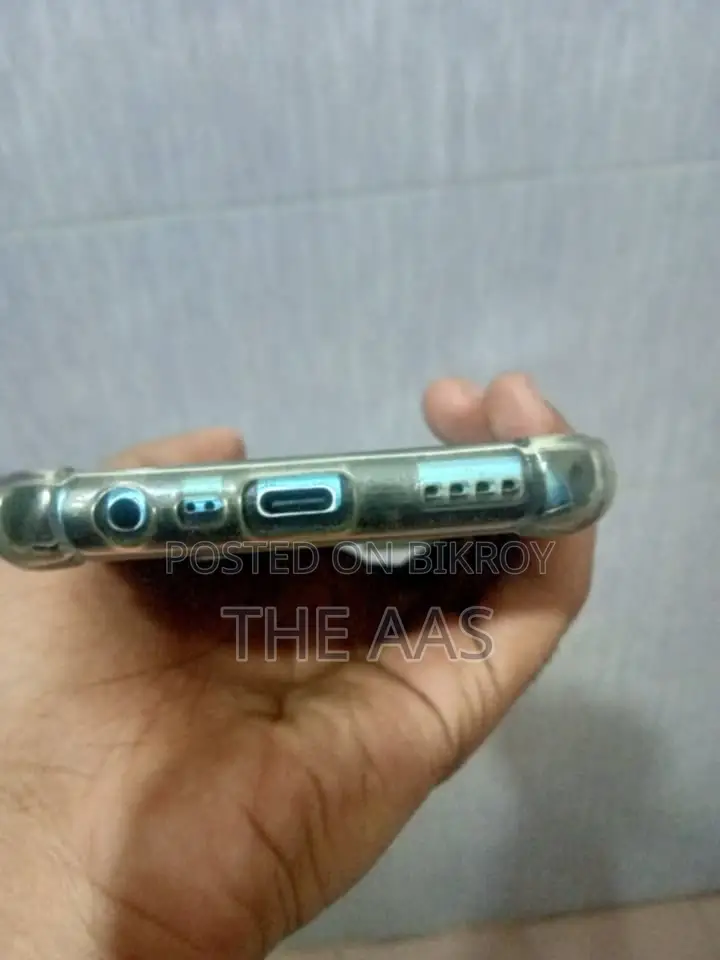 Realme C17 6/128 (ব্যবহৃত)