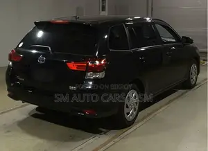 Toyota Fielder Hybrid EX Black 2021