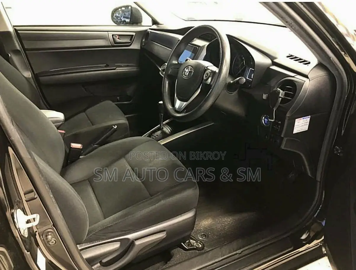 Toyota Fielder Hybrid EX Black 2021