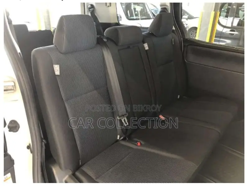 Toyota Noah 2021