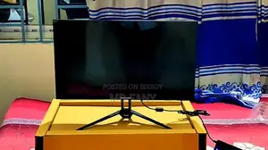 কম দামে নতুন মনিটর পাচ্ছেন