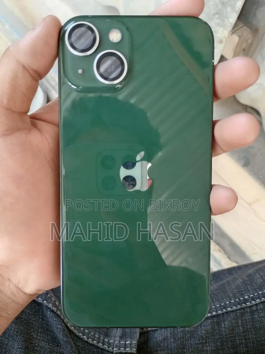 Apple iPhone 13 (Used)