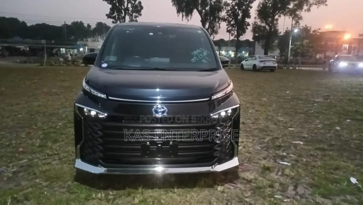 Toyota Voxy S-Z HYBRID BLACK 226 2022