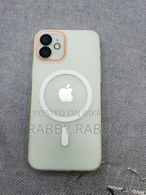 Apple iPhone 12 (Used)